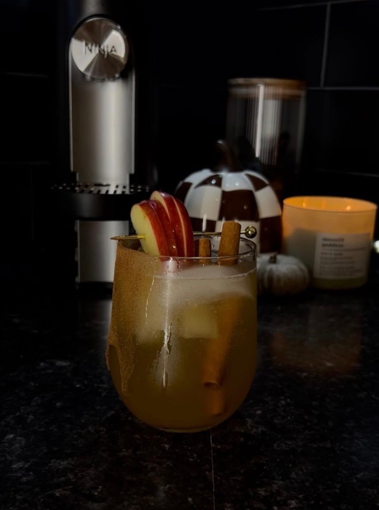 Carmel Apple Cider&nbsp;Sangria